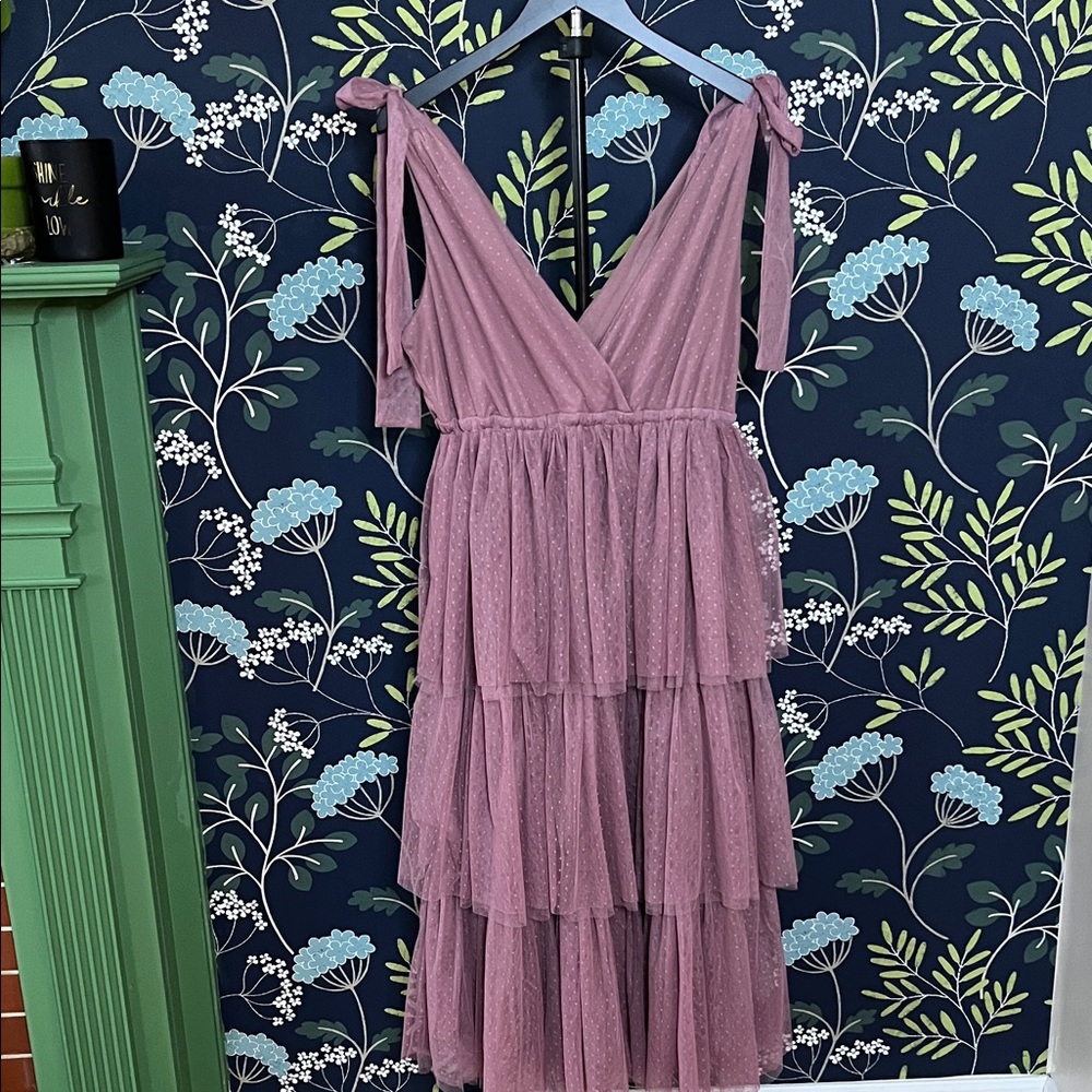 Chic Dusty Pink Backless Dress Size M - Picture 3 of 10